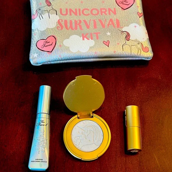 Too Faced Unicorn Survival Kit - Picture 3 of 8